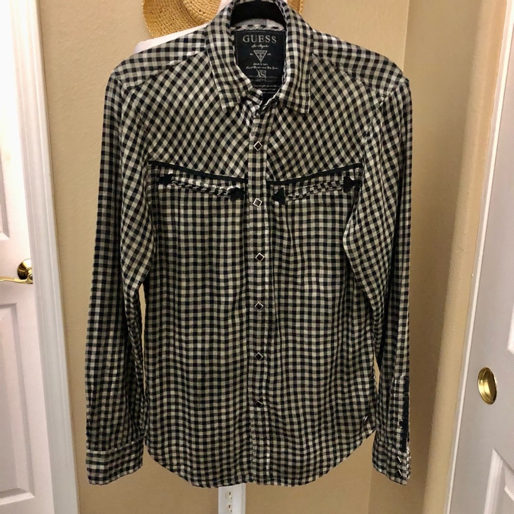 GUESS men’s shirt. Very cool shirt. It looks vintage and high quality. Soft  XS